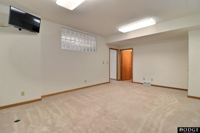 1350 N Bristolwood Drive, Fremont, NE 68025