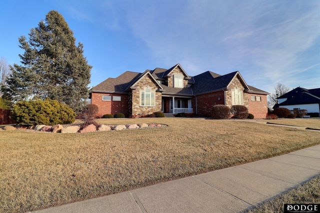 1350 N Bristolwood Drive, Fremont, NE 68025