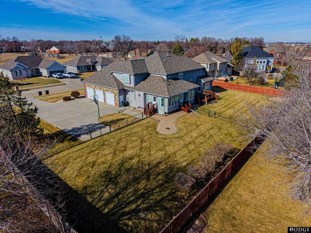 1350 N Bristolwood Drive, Fremont, NE 68025
