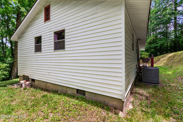 60 Fleming Street, Murphy, NC 28906