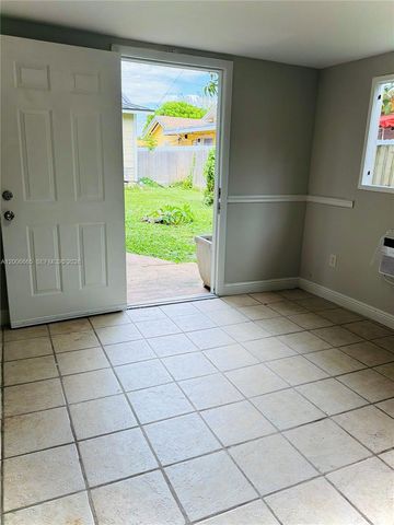 1350 SW 13th St Rear-Ground Floor, Miami, FL 33145