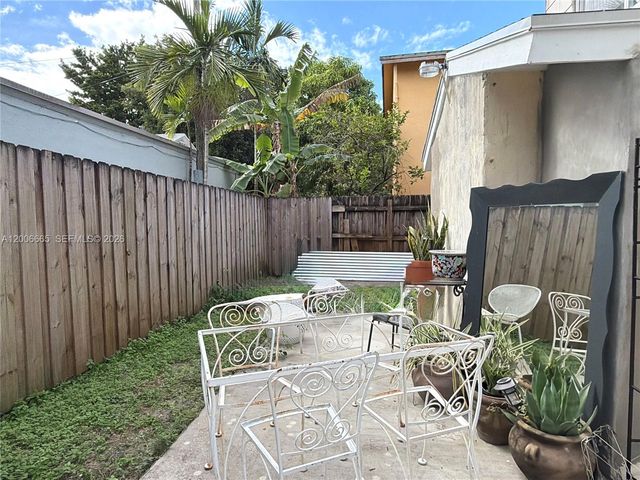 1350 SW 13th St Rear-Ground Floor, Miami, FL 33145