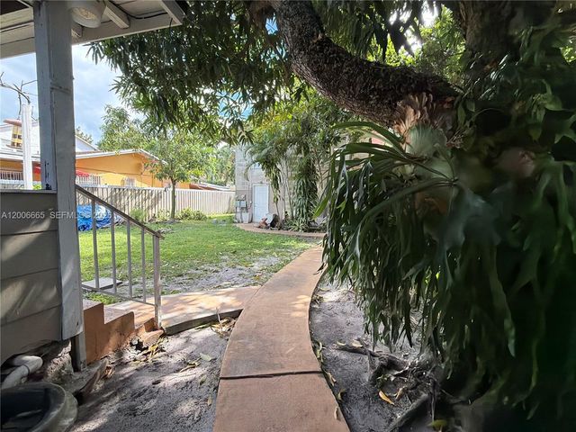 1350 SW 13th St Rear-Ground Floor, Miami, FL 33145