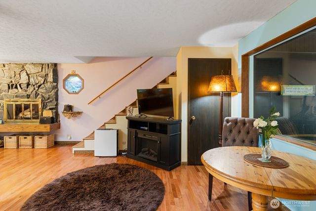 603 Shelter Bay Drive, La Conner, WA 98257