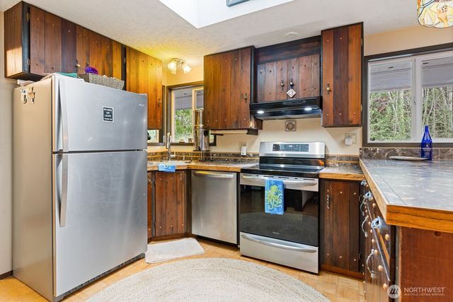 603 Shelter Bay Drive, La Conner, WA 98257