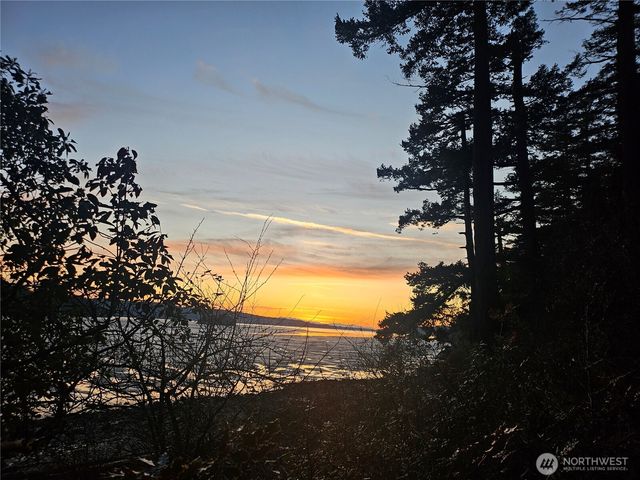 603 Shelter Bay Drive, La Conner, WA 98257