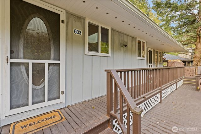 603 Shelter Bay Drive, La Conner, WA 98257