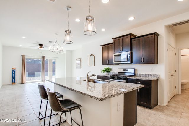 11835 W Charismatic Drive, Marana, AZ 85653