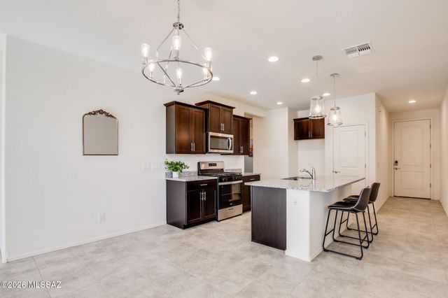 11835 W Charismatic Drive, Marana, AZ 85653