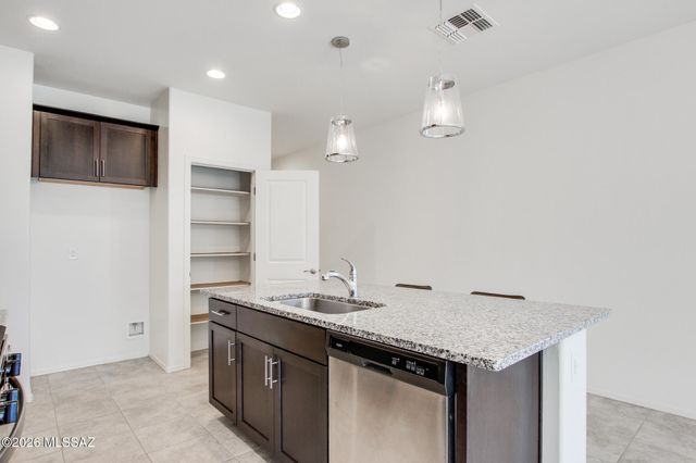 11835 W Charismatic Drive, Marana, AZ 85653