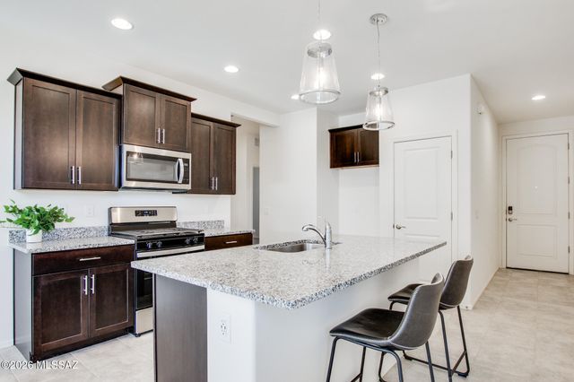 11835 W Charismatic Drive, Marana, AZ 85653