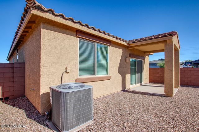 11835 W Charismatic Drive, Marana, AZ 85653
