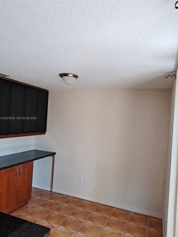 632 SW 107th Avenue 606, Pembroke Pines, FL 33025