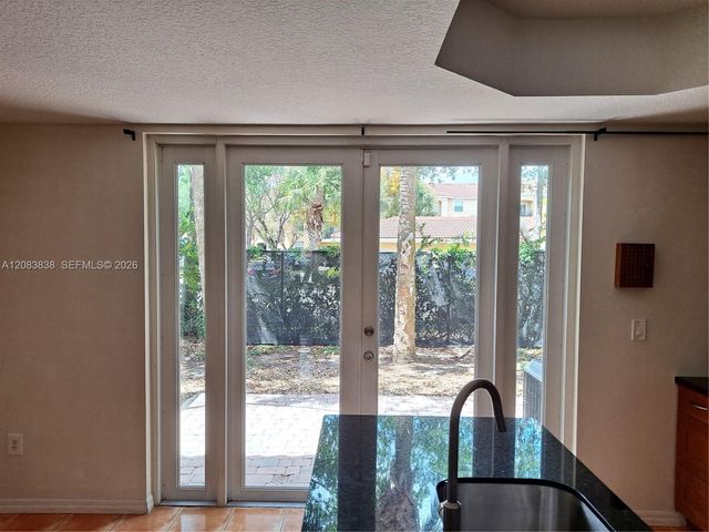 632 SW 107th Avenue 606, Pembroke Pines, FL 33025