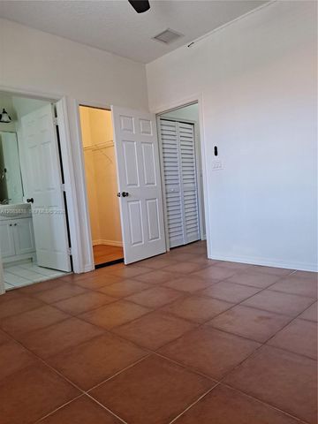 632 SW 107th Avenue 606, Pembroke Pines, FL 33025