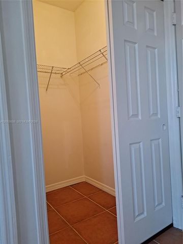 632 SW 107th Avenue 606, Pembroke Pines, FL 33025