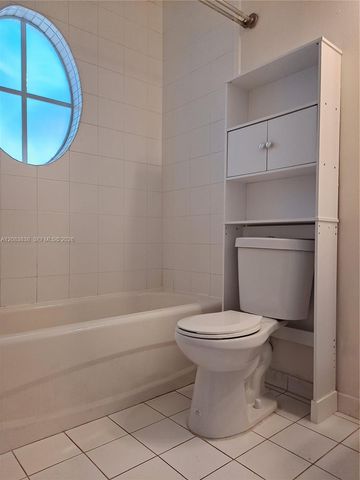 632 SW 107th Avenue 606, Pembroke Pines, FL 33025