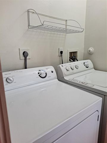 632 SW 107th Avenue 606, Pembroke Pines, FL 33025