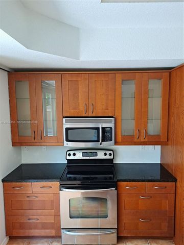 632 SW 107th Avenue 606, Pembroke Pines, FL 33025