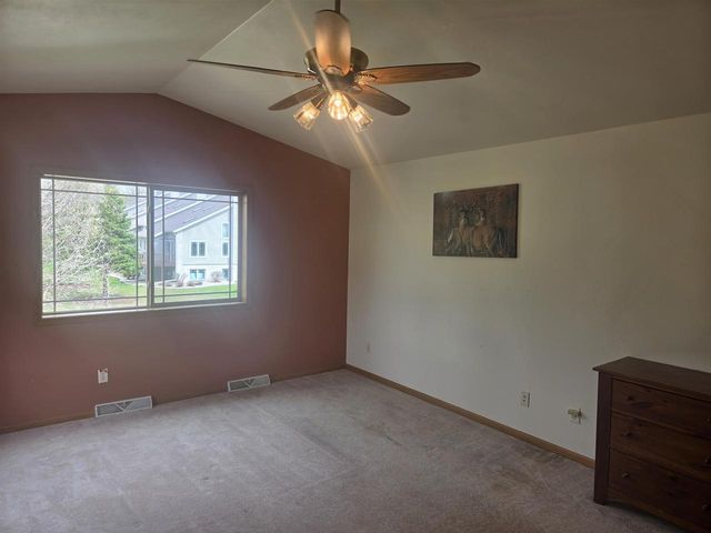 1120 Starlight Lane, Cottage Grove, WI 53527