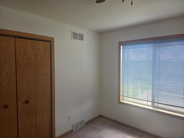 1120 Starlight Lane, Cottage Grove, WI 53527