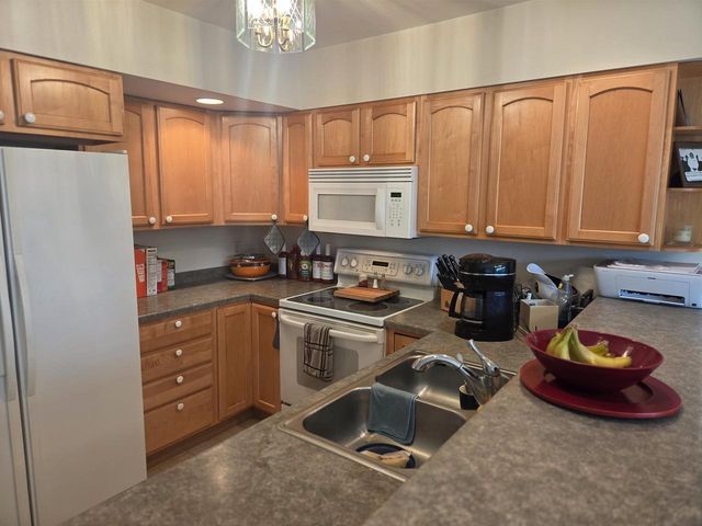1120 Starlight Lane, Cottage Grove, WI 53527