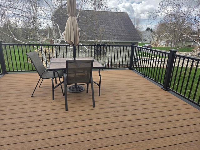 1120 Starlight Lane, Cottage Grove, WI 53527