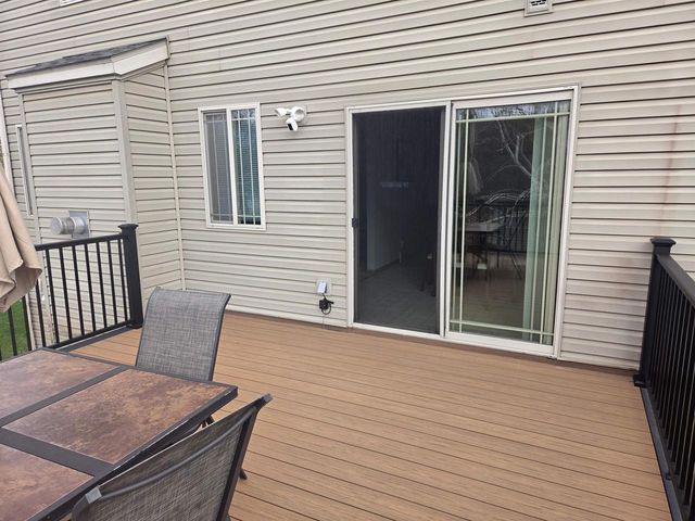 1120 Starlight Lane, Cottage Grove, WI 53527