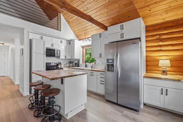5722 SPRINGBROOK ROAD, Omro, WI 54963