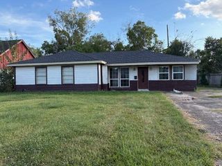 5722 Glenhurst Drive, Houston, TX 77033