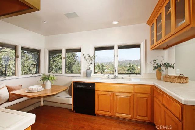 3360 Country Club, Glendale, CA 91208