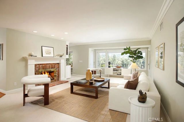 3360 Country Club, Glendale, CA 91208