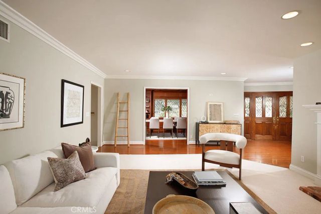 3360 Country Club, Glendale, CA 91208