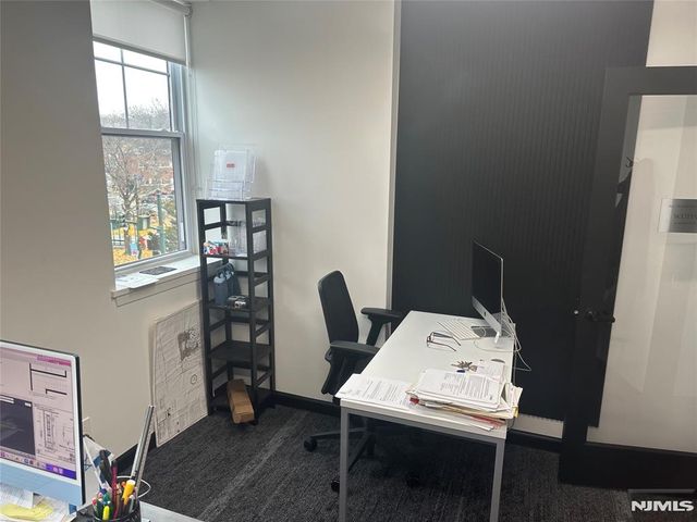 15 Railroad Avenue, Tenafly, NJ 07670