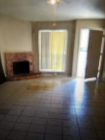 948 Carom Way, Dallas, TX 75217
