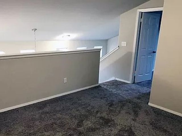 3342 S Bayou Alley, Fayetteville, AR 72701