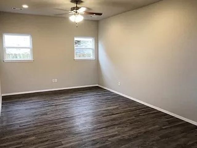 3342 S Bayou Alley, Fayetteville, AR 72701