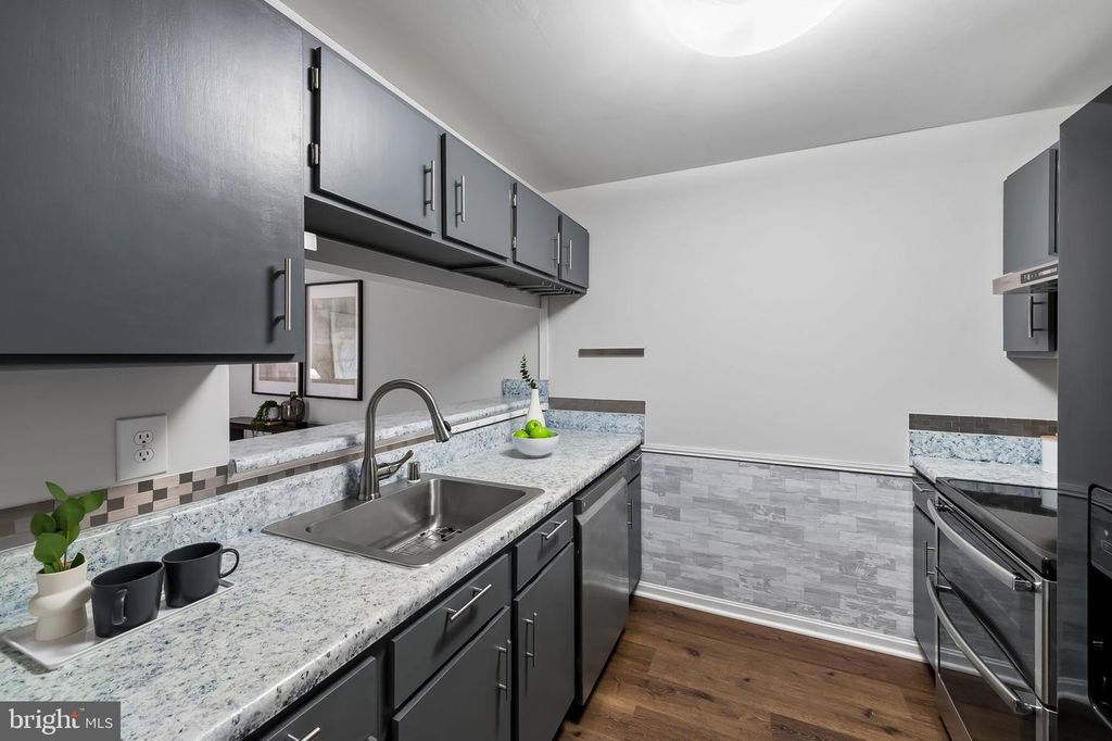 Image 14 of property listing at 6609 RAPID WATER WAY #103, Glen Burnie, MD 21060