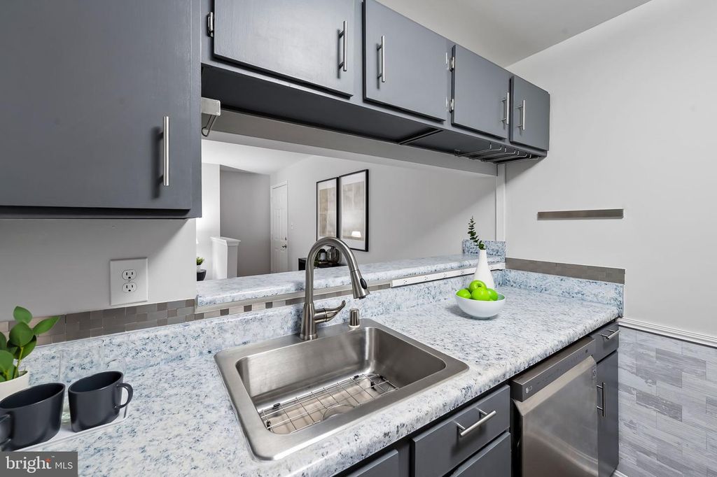 Image 16 of property listing at 6609 RAPID WATER WAY #103, Glen Burnie, MD 21060