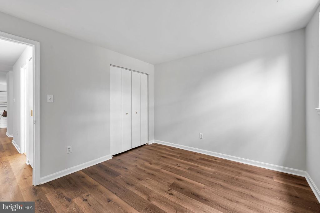 Image 20 of property listing at 6609 RAPID WATER WAY #103, Glen Burnie, MD 21060