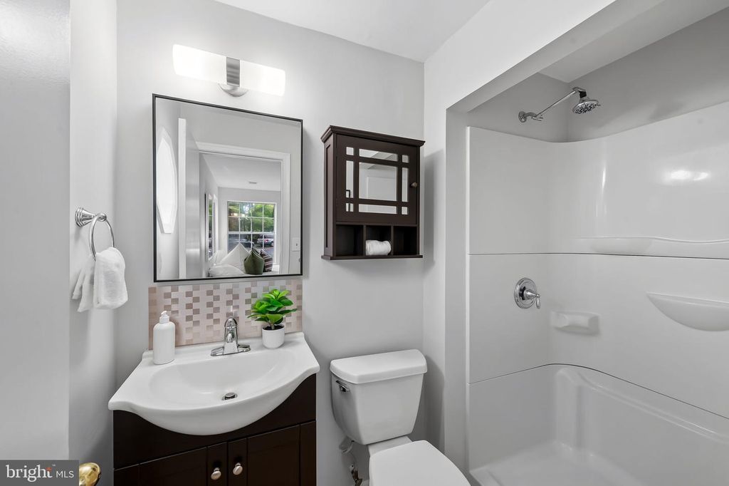 Image 25 of property listing at 6609 RAPID WATER WAY #103, Glen Burnie, MD 21060