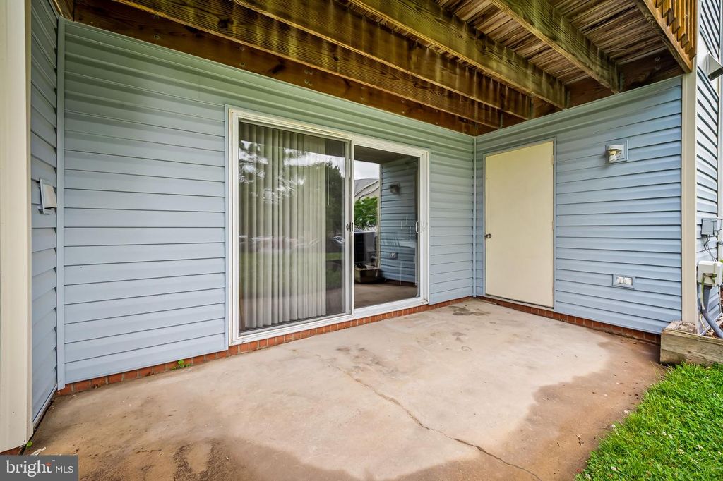 Image 28 of property listing at 6609 RAPID WATER WAY #103, Glen Burnie, MD 21060