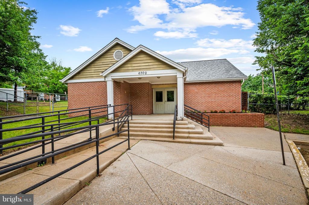 Image 30 of property listing at 6609 RAPID WATER WAY #103, Glen Burnie, MD 21060