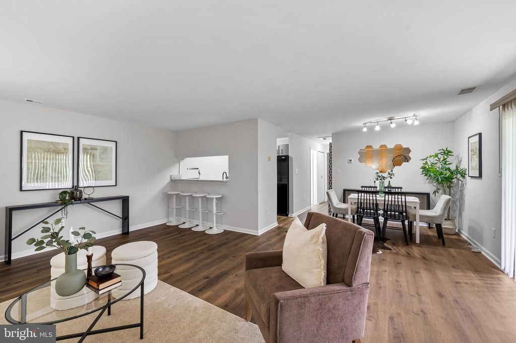 Image 9 of property listing at 6609 RAPID WATER WAY #103, Glen Burnie, MD 21060