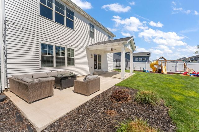 9927 Tradewind Place, Cedar Lake, IN 46303