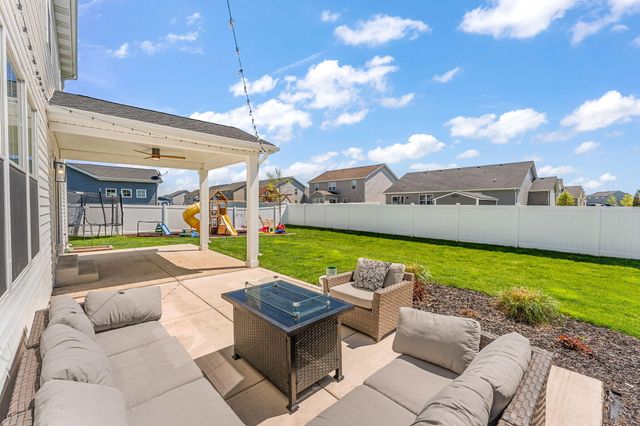 9927 Tradewind Place, Cedar Lake, IN 46303