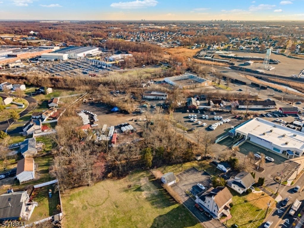 128 Oak Tree Ave, South Plainfield Boro, NJ 07080 — photo 3