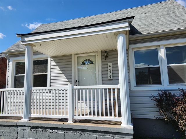 4474 Syracuse Street, Dearborn Heights, MI 48125