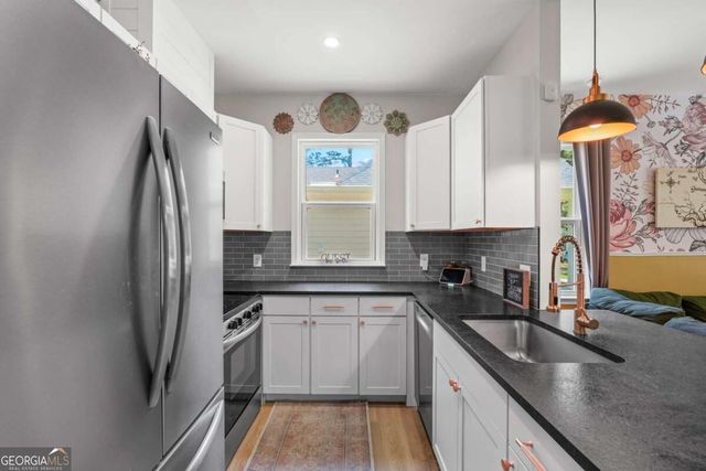 2217 E 59Th Street, Savannah, GA 31404