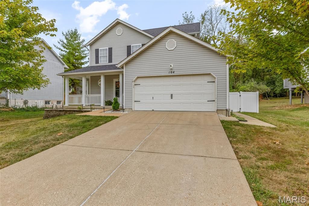 104 Fenton Park Court, Fenton, MO 63026